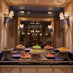 Newport Bay Club 4*