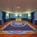 Newport Bay Club