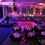 Newport Bay Club 4*