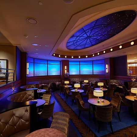 Newport Bay Club מלון שסי
