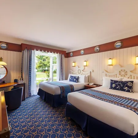 Newport Bay Club Hotel