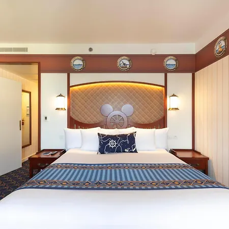 Hotel Newport Bay Club