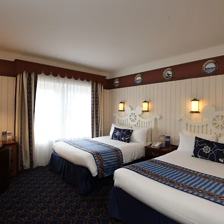Newport Bay Club מלון