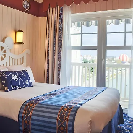 Newport Bay Club Szálloda 4*