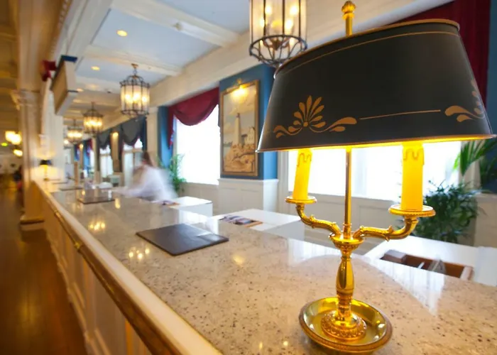 Hotel Newport Bay Club 4*