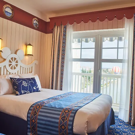 Newport Bay Club Chessy (Seine-et-Marne)